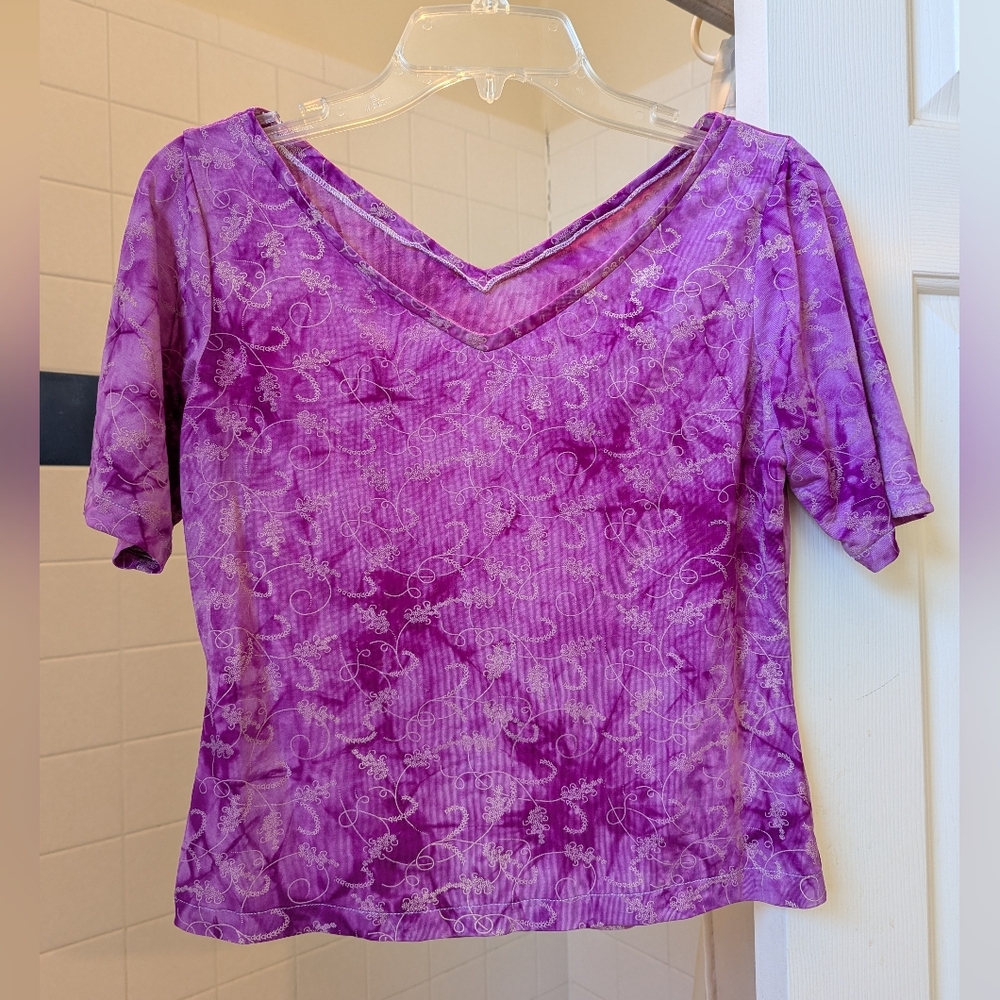NWOT Short sleeve purple tie dye pattern Top Size S